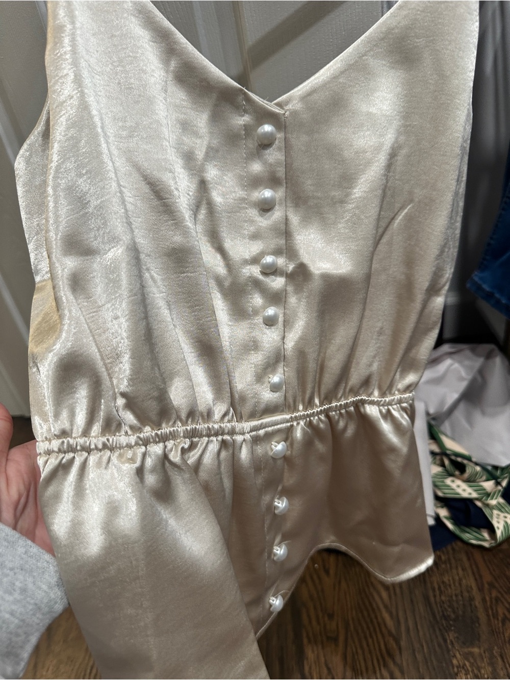 Women’s Cream Satin Button-Front Peplum Cami Top - Picture 3 of 3